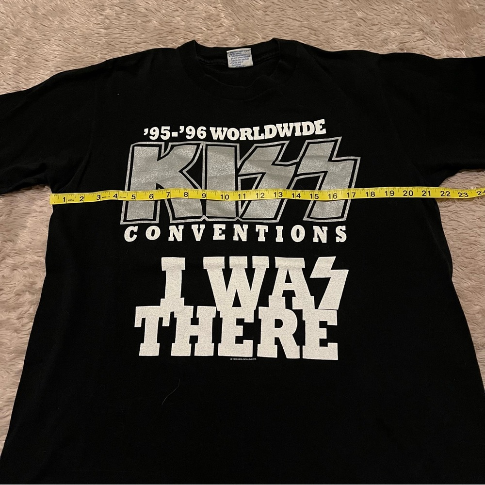 Vintage KISS 95-96 worldwide conventions t-shirt - Picture 3 of 5